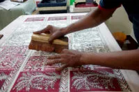 The Cloth of the Mother Goddess タラブックス The Cloth of the Mother Goddess - From Ritual Art to Cloth